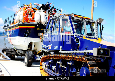 Un astragalo MB-H trazione cingolato in un RNLI scialuppa di salvataggio Foto Stock