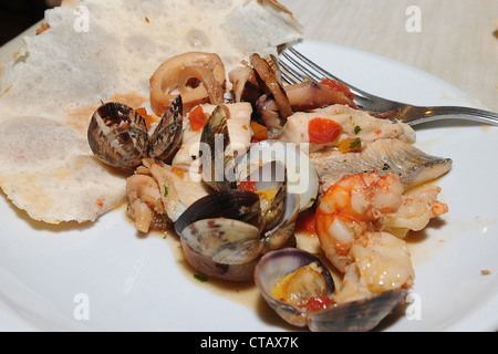 Un piatto di zuppa italiana, Sardegna, Italia Foto Stock