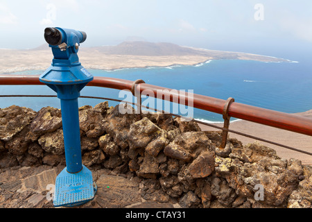 La vista dal Mirador del Rio - Lanzarote, Isole Canarie, Spagna, Europa Foto Stock