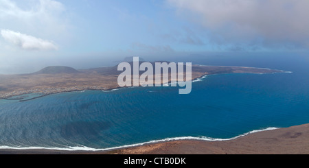 Isla Graciosa dal Mirador del Rio - Lanzarote, Isole Canarie, Spagna, Europa Foto Stock