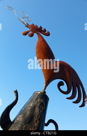Post-quake Christchurch, Nuova Zelanda - fantasioso segno esterno di caffè abbandonate Foto Stock