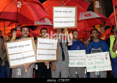 Ford colonia, operai manifestano per tax-free Nachtzuschlaege Foto Stock