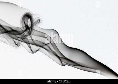 Abstract di curling di fumo e la creazione di forme belle Foto Stock