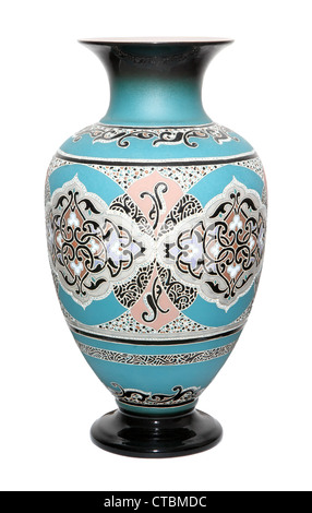 Vecchio vaso in ceramica in stile orientale, su sfondo bianco Foto Stock