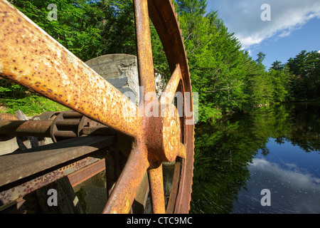 Parker's diga lungo il fiume Pemigewasset a Woodstock, New Hampshire USA Foto Stock