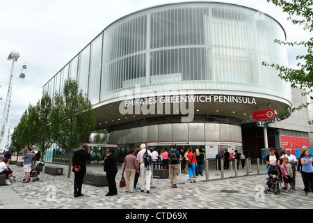 Emirates Air Line funivia, penisola di Greenwich Terminale, London, Regno Unito Foto Stock