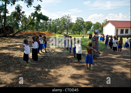 Bambini congolesi, FARDC, Mushake, Repubblica Democratica del Congo Foto Stock