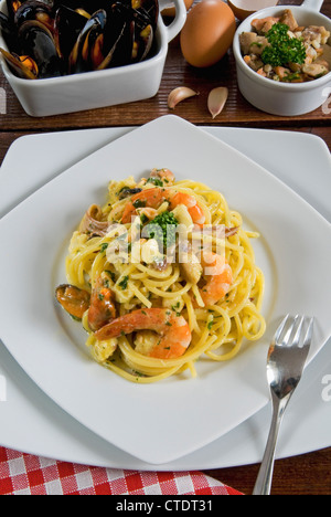 Frutti di mare carbonara, Cucina Italiana Cucina Italiana, Italia Foto Stock