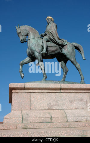 Statua di Napoleone Bonaparte a cavallo e circondato dai suoi quattro fratelli, Ajaccio Corsica Foto Stock