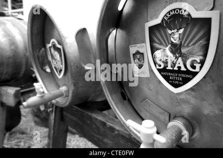 Un festival della birra nel pub The George, St Briavels, Foresta di Dean. Foto Stock