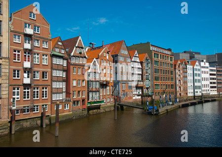 Case da Nikolaifleet canal Central Hamburg Germania Europa Foto Stock