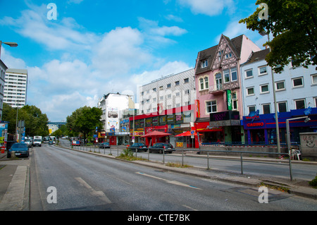 Reeperbahn street Sankt Pauli district Amburgo Germania Europa Foto Stock