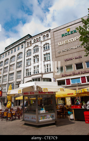 Gerhart-Hauptmann-Platz il principale quartiere dello shopping di Mitte centro di Amburgo Germania Europa Foto Stock