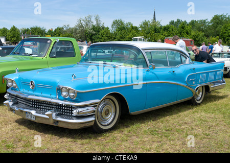 PAAREN IM GLIEN, Germania - 26 Maggio: automobili Buick speciale, 'oldtimer show' in MAFZ, Maggio 26, 2012 in Paaren im Glien, Germania Foto Stock