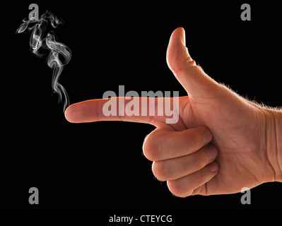 Stati Uniti d'America, Utah, Lehi, maschio mano con fumo di dito indice Foto Stock
