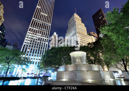 Pulitzer fontana commemorativa al Grand Army Plaza in New York City borough di Manhattan. Foto Stock