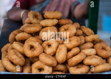 Vada - un popolare sud-indian prima colazione Foto Stock