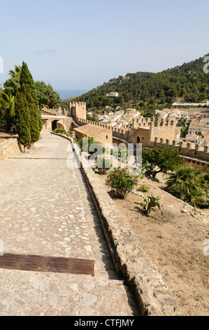 Mura e bastioni a Capdepera Castello, Mallorca/Maiorca Foto Stock