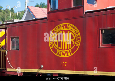 Funivia della Red Great Smoky Mountain Railway alla stazione di Bryson City, North Carolina Foto Stock