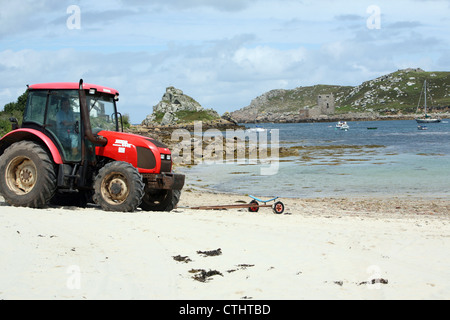 Anneka's Quay, il Bar, Norrard, Bryher e il nuovo porto di Grimsby Tresco opposta Isole Scilly Isole Scilly Cornwall Inghilterra Foto Stock