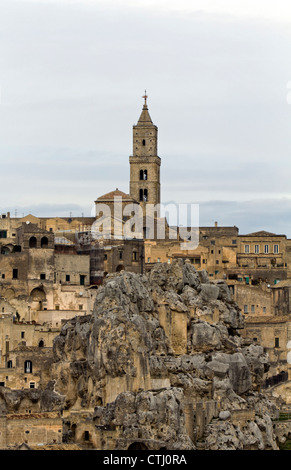 Insediamenti rupestri Sassi di Matera nel Sasso Barisano, Sito Patrimonio Mondiale dell'Unesco, Matera, Italia, Europa Foto Stock