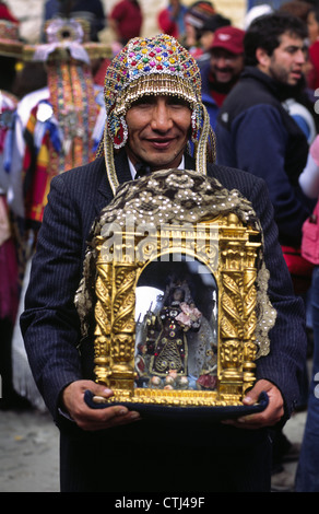 La Virgen del Carmen processione di Paucartambo, Perù. Foto Stock