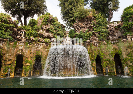La Fontana dell'Ovato Fontana ovale a Villa d'Este a Tivoli Gardens Foto Stock