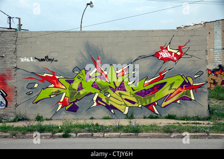 Graffiti su edificio vacante Detroit Michigan STATI UNITI Foto Stock