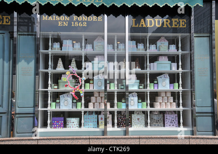 Boutique Ladurée Shinjuku Tokyo Giappone Asia Foto Stock