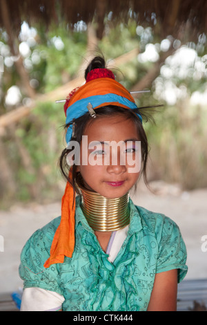 Karen lungo collo ragazza nel nord della Thailandia Foto Stock