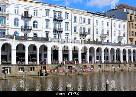 Germania, città anseatica di Amburgo, Alsterarkaden Foto Stock