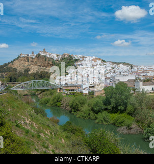 Panorama di Arcos de la Frontera, Andalusia, Spagna Foto Stock