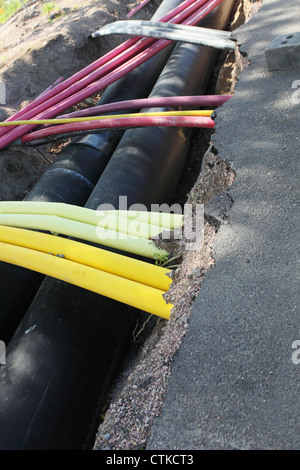 La costruzione della metropolitana di comunicazione, l'acqua di alimentazione e cavi Foto Stock