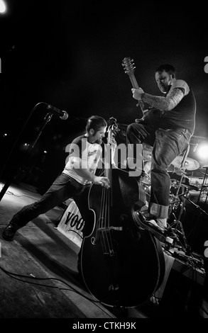 Rockabilly band Voodoo swing giocante un concerto Foto Stock