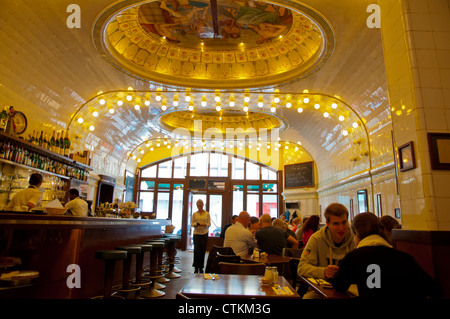 Cafe Paris interior Altstadt città vecchia Amburgo Germania Europa Foto Stock