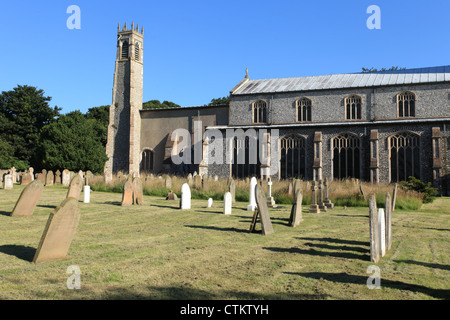 La Chiesa di San Nicola, Blakeney NORFOLK REGNO UNITO Foto Stock