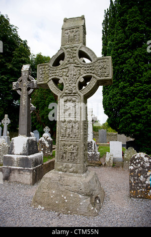 Le storiche rovine di Monasterboice (Irish: Mainistir Bhuithe) sono di uno dei primi insediamenti cristiani nella contea di Louth in Irlanda, Foto Stock