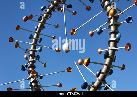 Energia eolica Energia cinetica scultura sound Melbourne docklands harbour esplanade collins street porto di st. Foto Stock