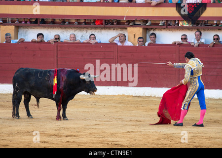 Torero spagnolo Cayetano Rivera Ordonez. 21 luglio 2012, La Linea de la Concepcion, Spagna. Foto Stock