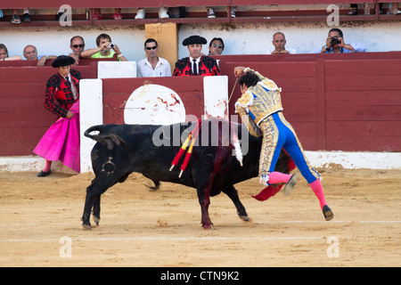 Torero spagnolo Cayetano Rivera Ordonez. 21 luglio 2012, La Linea de la Concepcion, Spagna. Foto Stock