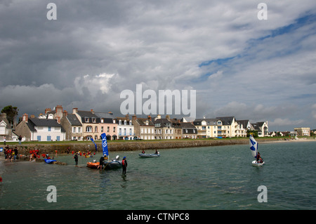 Case Waterfront St Vaast La Hougue Cherbourg Peninsular Normandia Francia Foto Stock