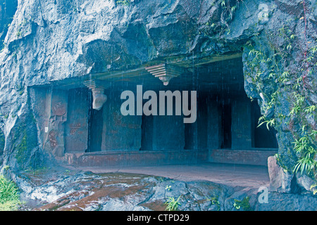 Gandhar pallido grotte buddista situato vicino a Mahad, India Foto Stock