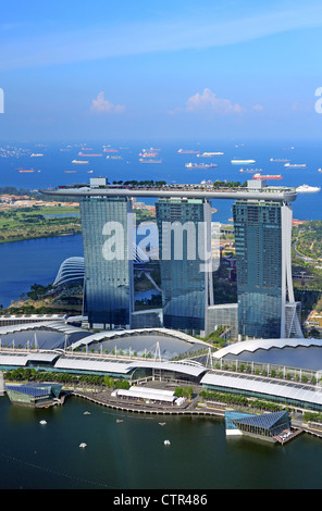 Il Marina Bay Sands e Skypark, hotel di lusso a 5 stelle, casinò e complesso per lo shopping in Singapore. Foto Stock