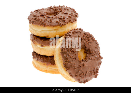 Close-up su alcuni chip di cioccolato anello ghiacciato ciambelle. Studio shot. Foto Stock