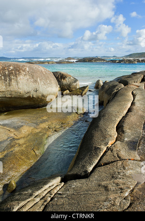 Piscina verdi Western Australia - Rocce al pool di Verdi al largo della costa di William Bay National Park in Australia Occidentale. Foto Stock