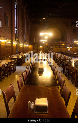 Sala da pranzo presso la Yale University di New Haven CT Foto Stock