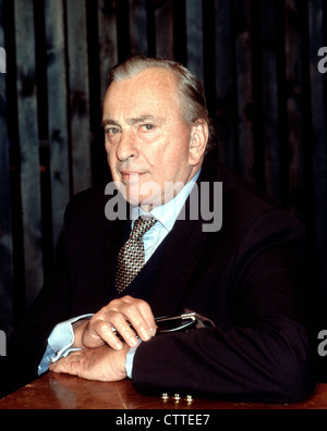 Autore Gore Vidal pone per fotografi in febbraio 12, 1993. Vidal scomparso all'età di 86. (© Richard B. Levine) Foto Stock