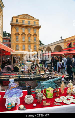 Stallo del mercato di Cours Saleyo, Vielle Ville, città vecchia, Nizza Cote d'Azur, in Francia Foto Stock