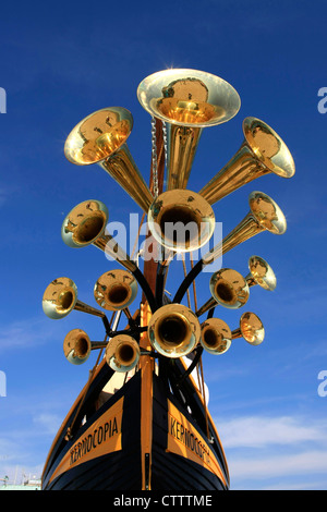 Kernocopia - Cornwall ufficiale di presentazione per le Olimpiadi culturali - una barca con corna Foto Stock