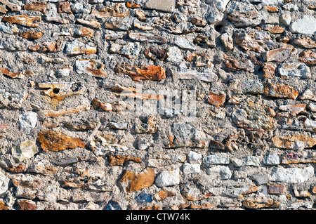 Locale casuale parete in pietra dettaglio - Francia. Foto Stock